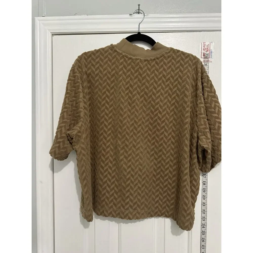 Nike Sportswear Everyday Modern Allover Boxy Top Camel Size Large Cheveron